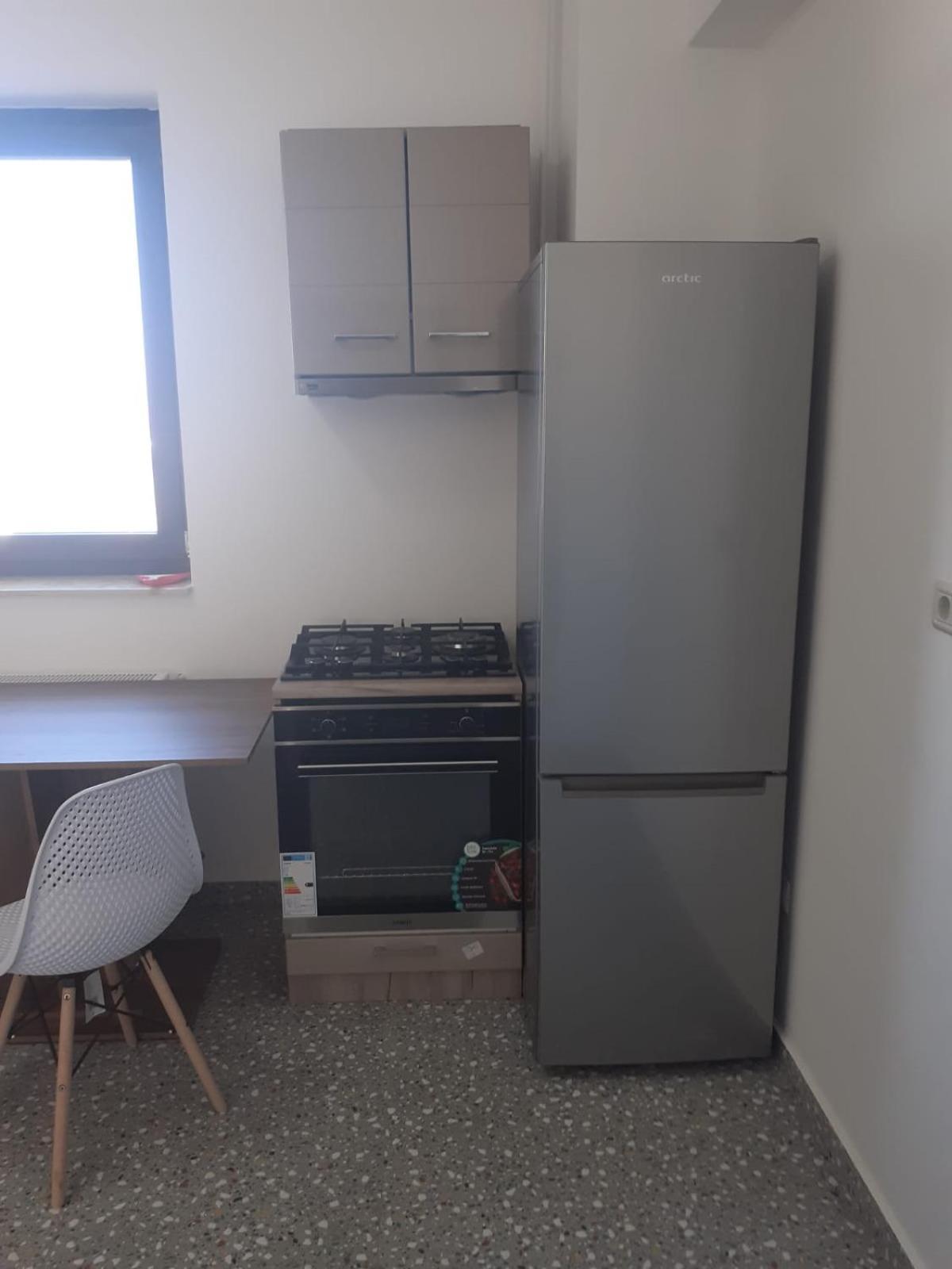 In Apart Hotel Бухарест Экстерьер фото
