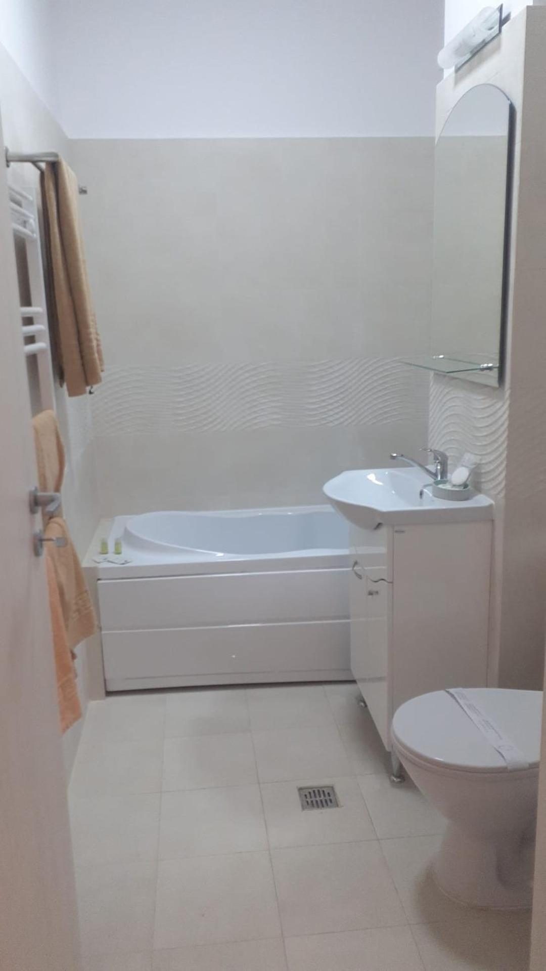 In Apart Hotel Бухарест Экстерьер фото