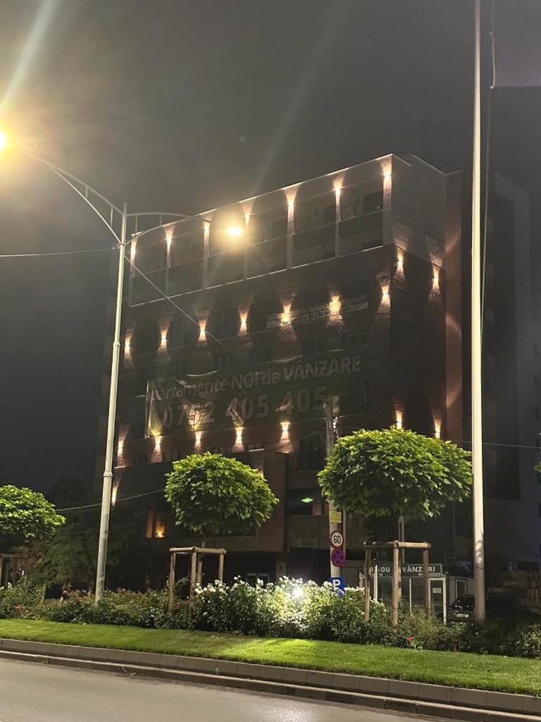 In Apart Hotel Бухарест Экстерьер фото